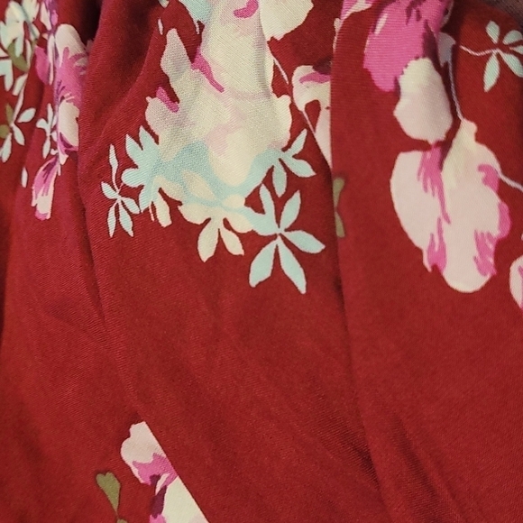 Express new with tags high low floral lace skirt sz medium burgandy WSK7 - Picture 8 of 8